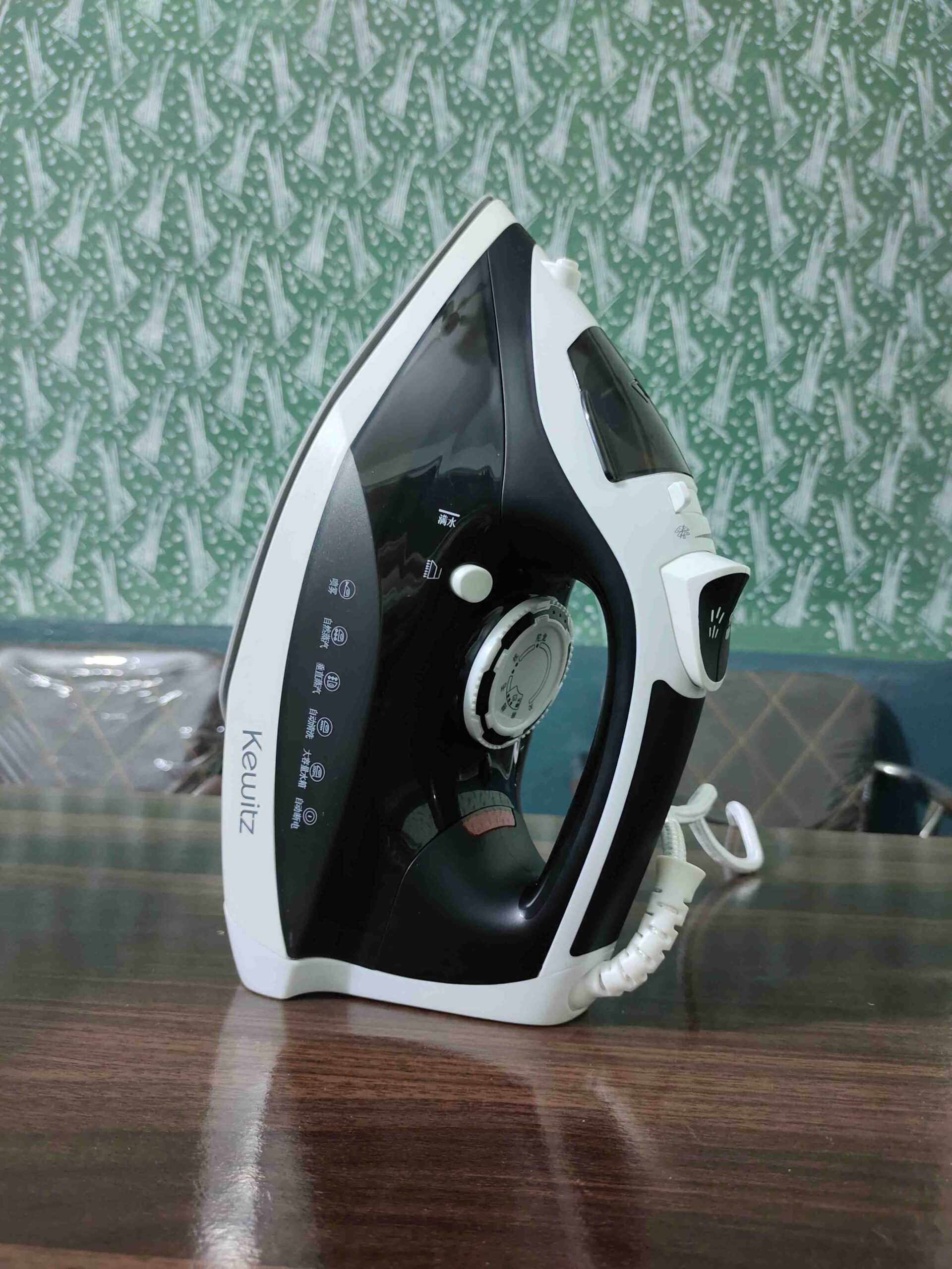 Lot Steam Iron 1600 Watt