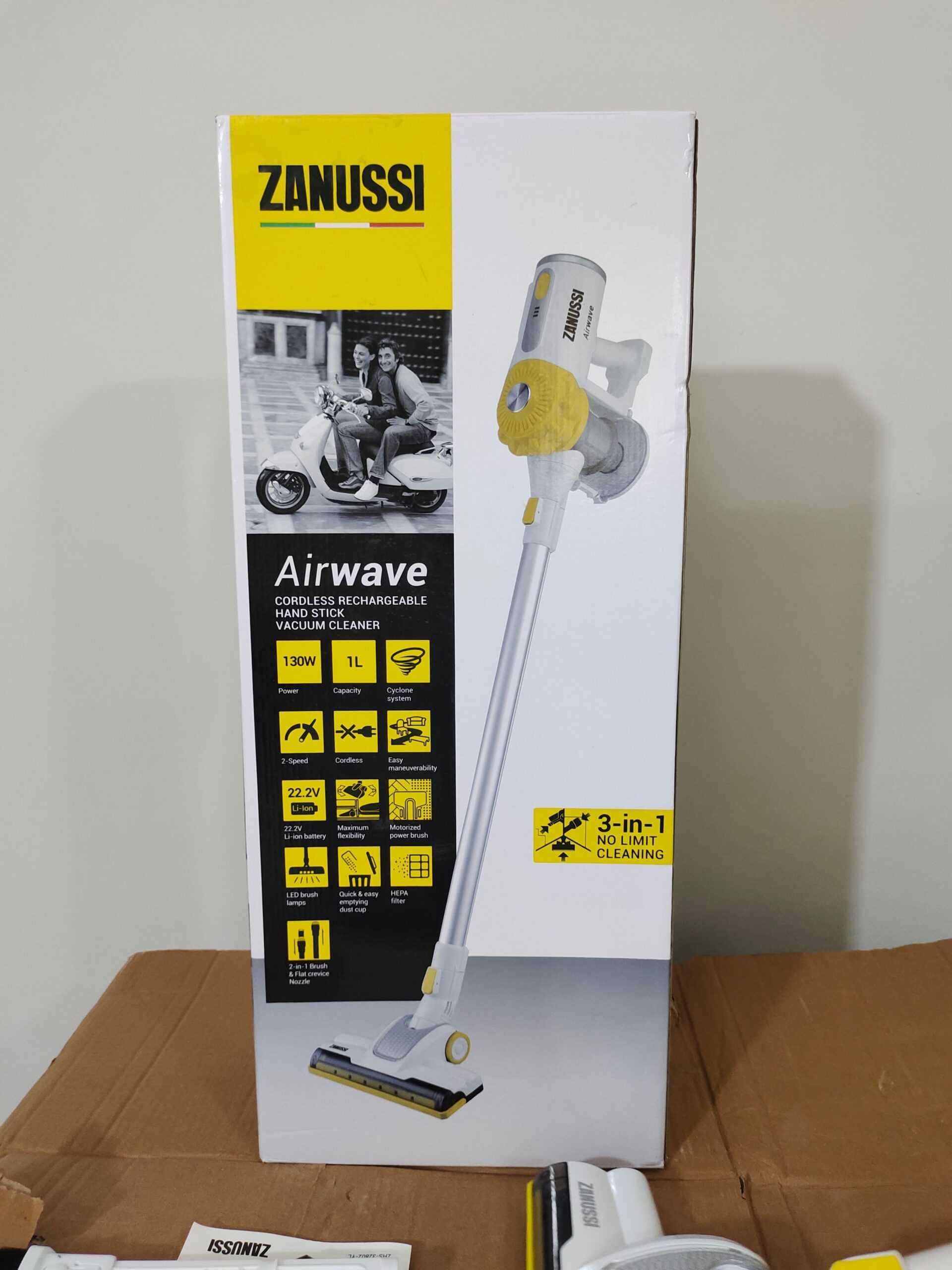 Uk Lot Imported Zanussi Cyclonic Rechargeable Vacuum Cleaner