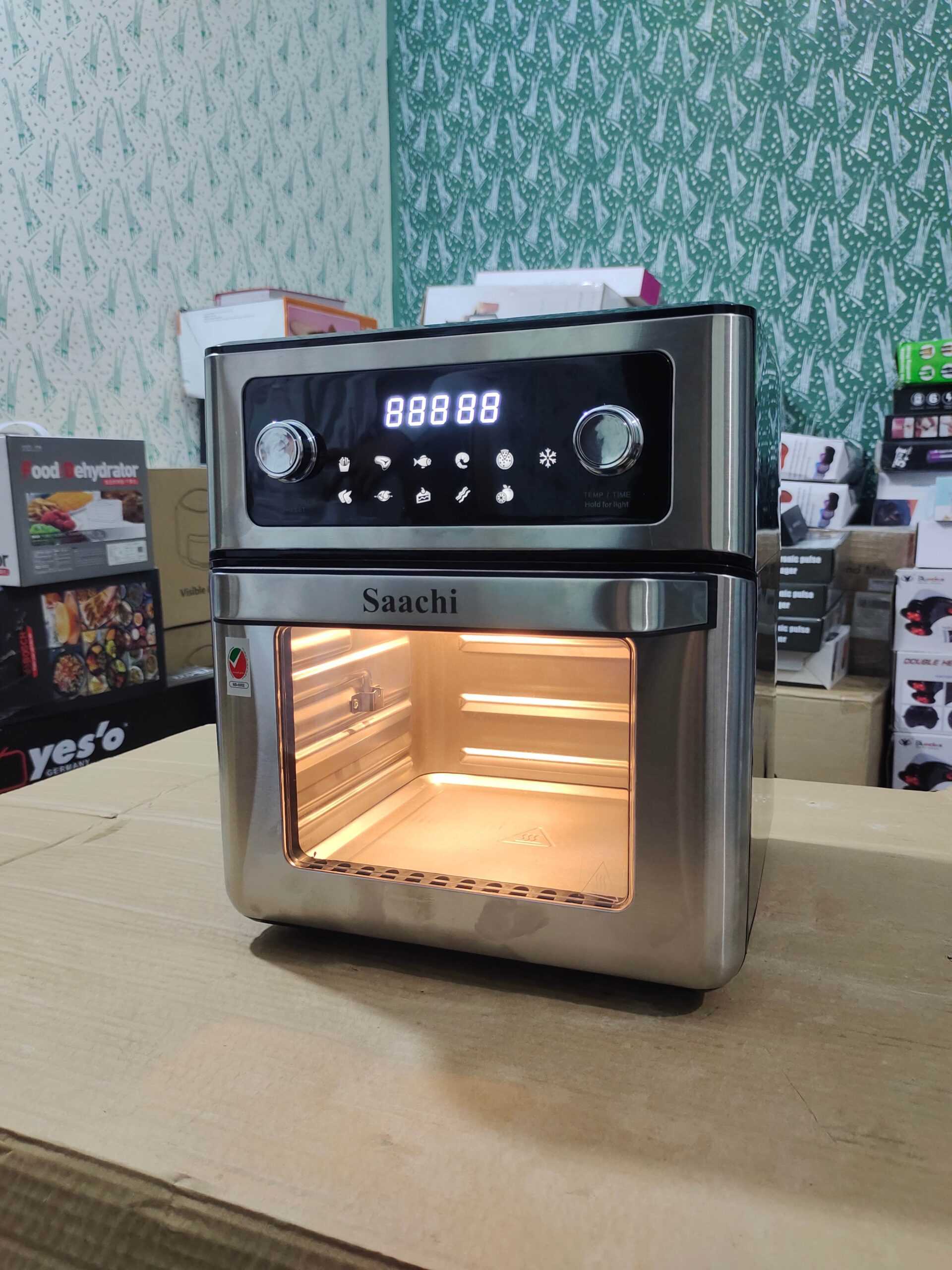 Saachi Air Fryer 8L / Air Fryer & Oven 12L