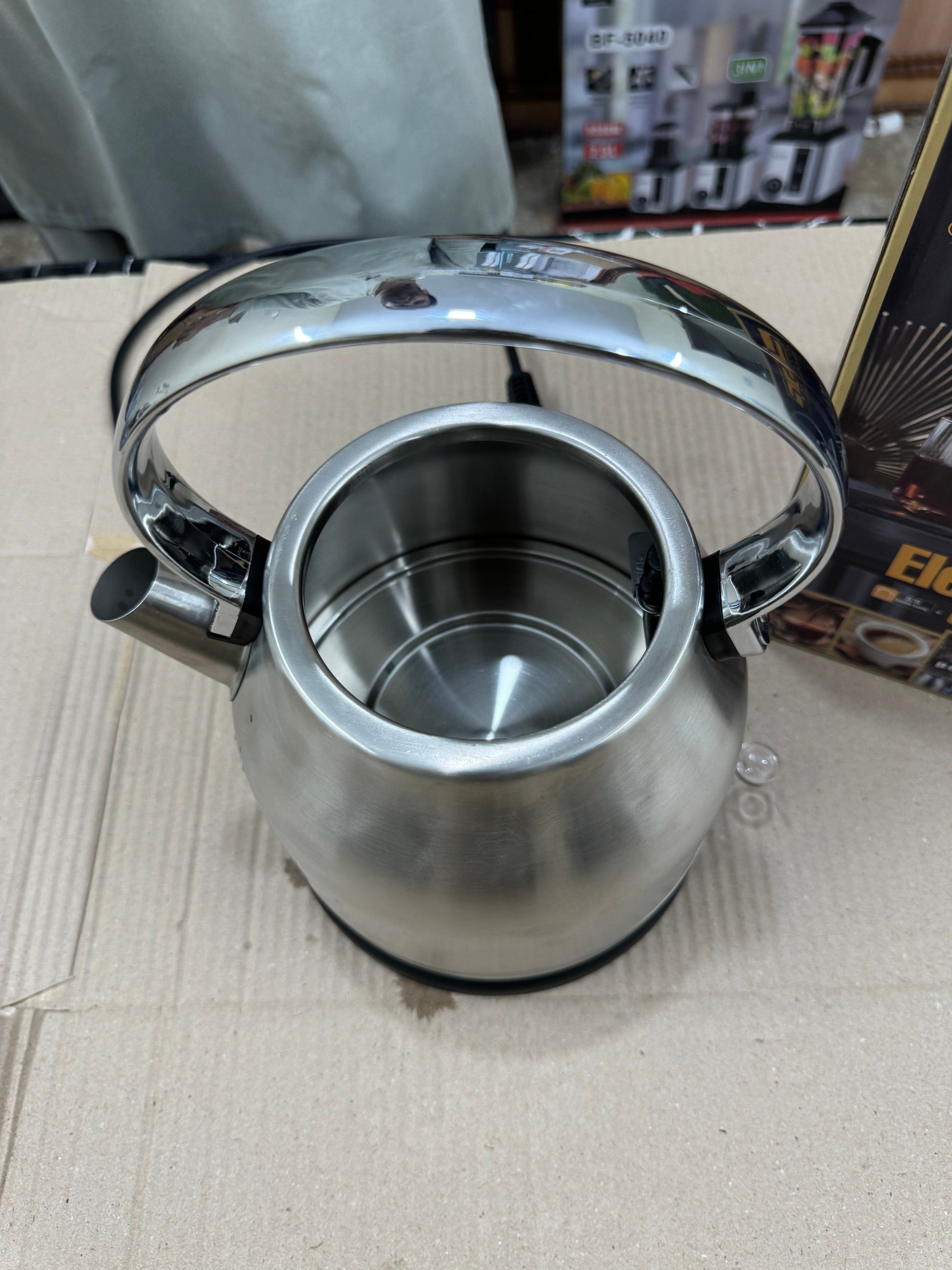 France lot DSP stainless steel kettle