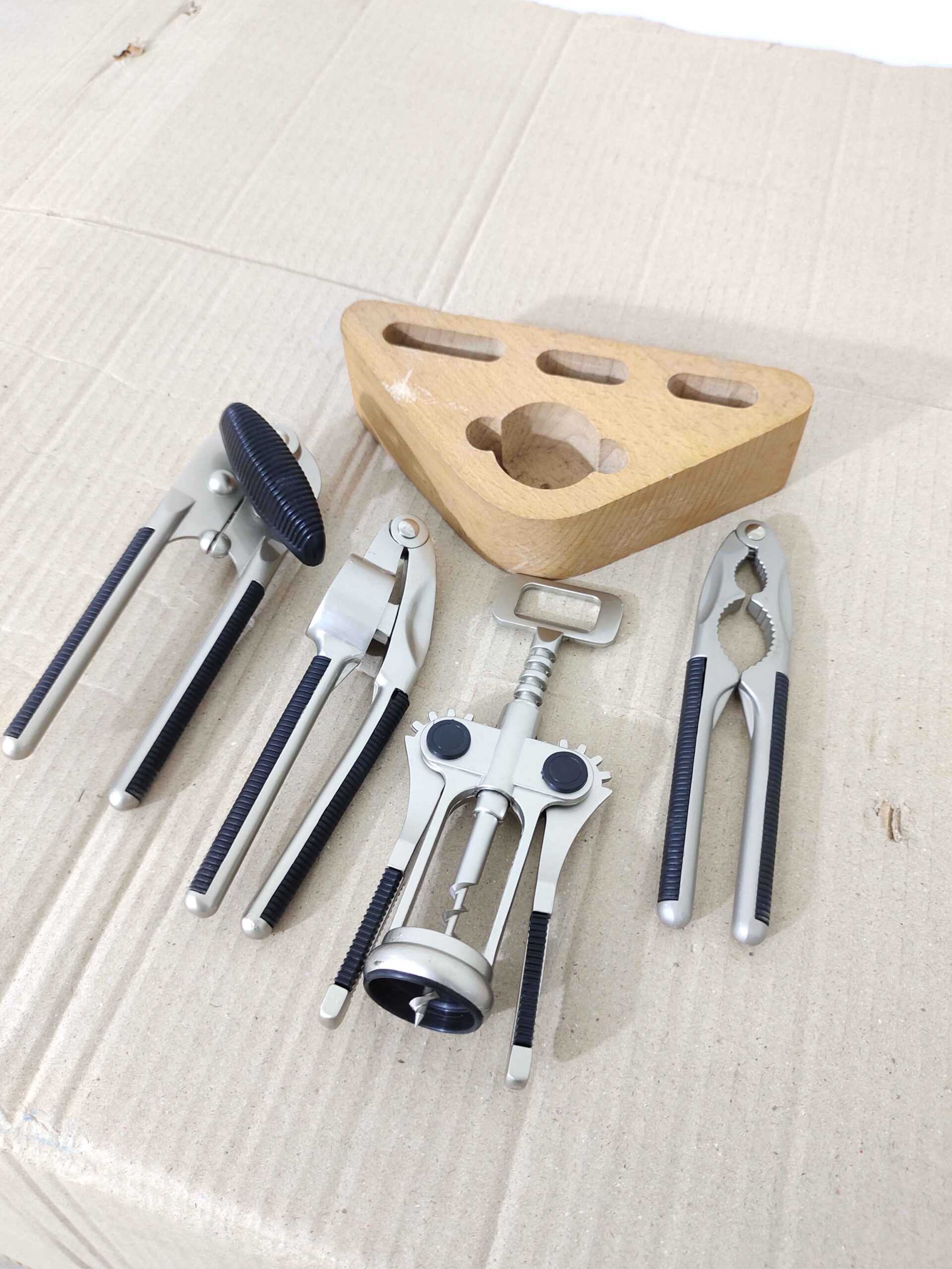 4pcs Bottle Openers Set