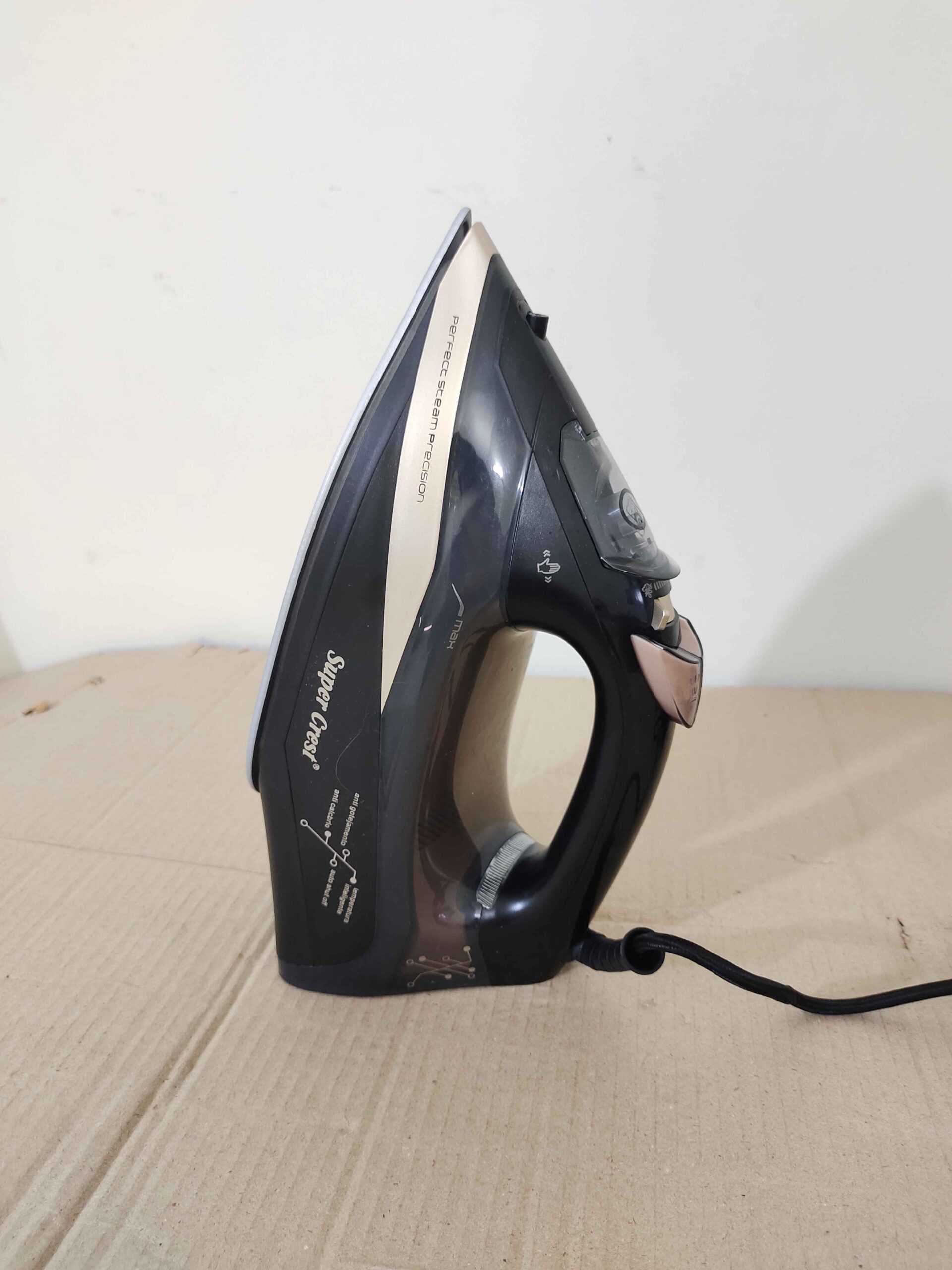 Powerful Ceramic Steam Iron