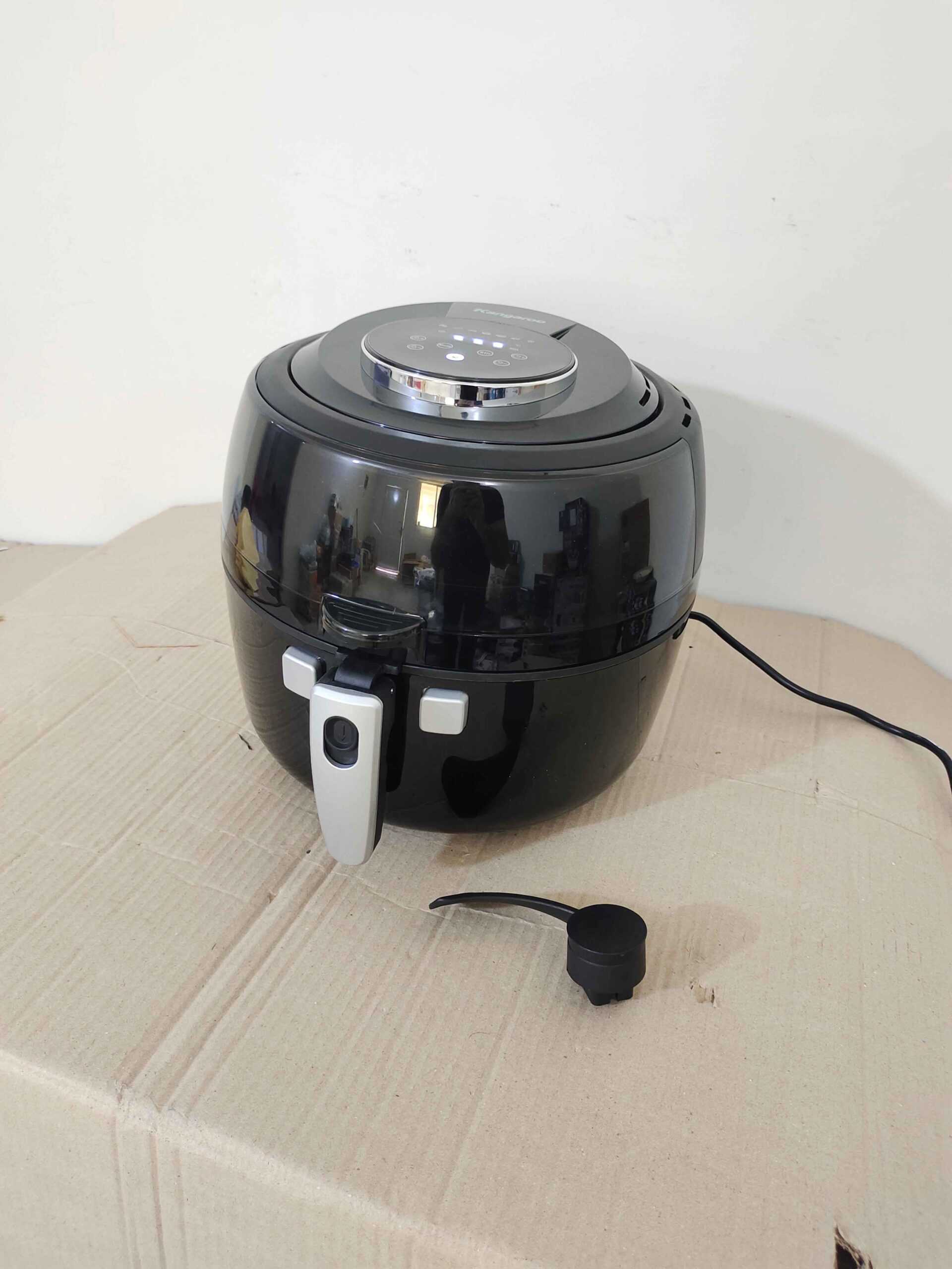 Kangaroo 6.5l AirFryer with Stirrring Paddle