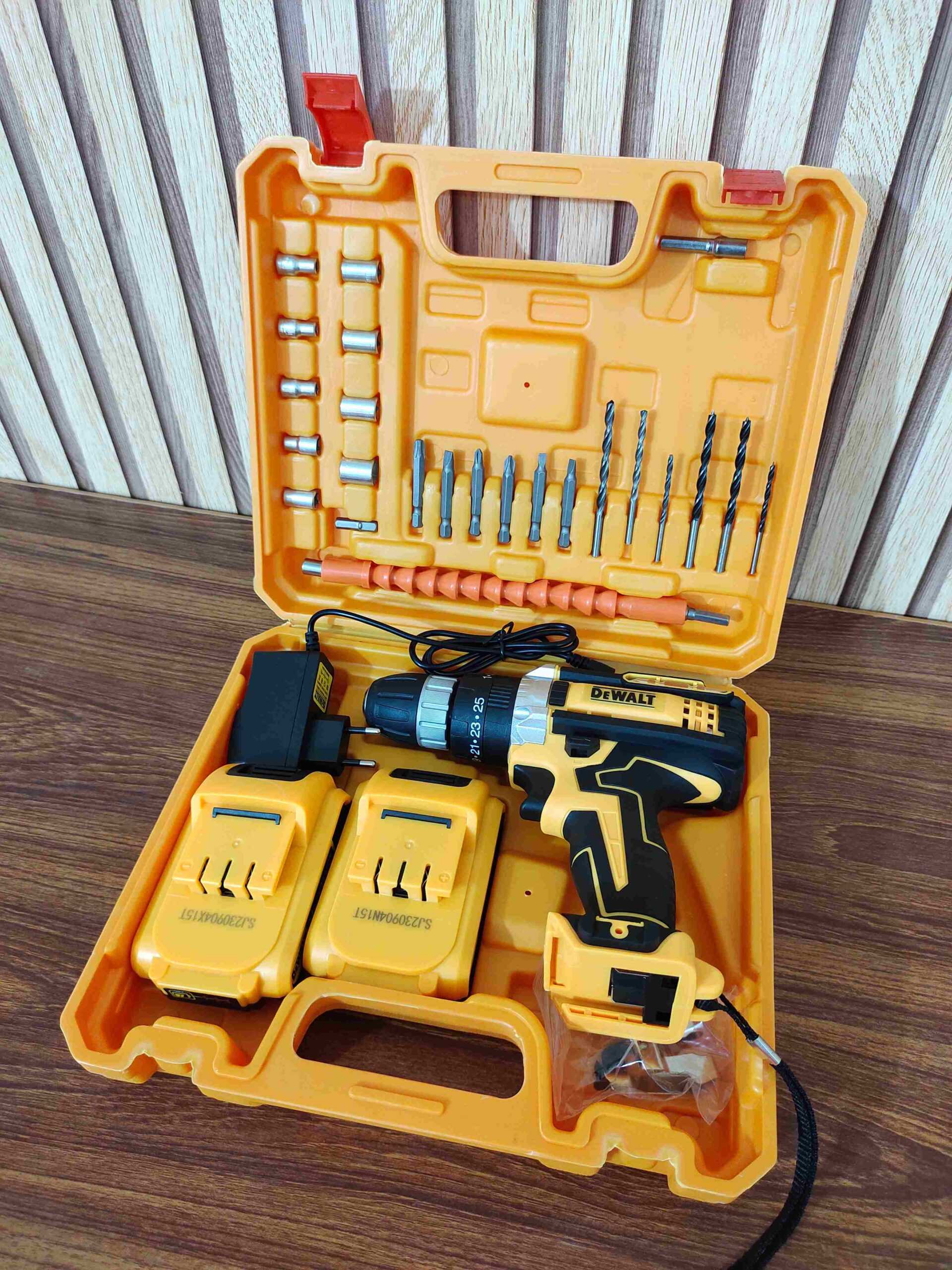 USA Dewalt Rechargeable Drill Machine 24 V,36V