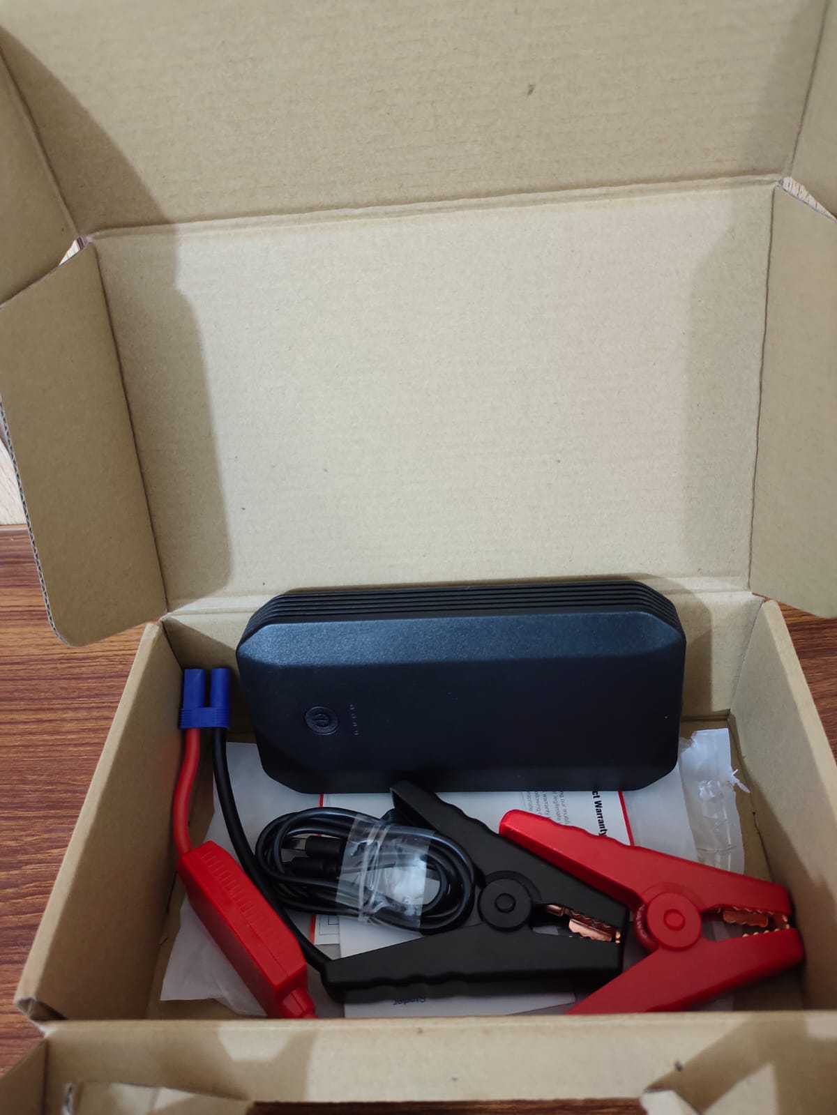 3in1 Jump starter, Power Bank & FlashLight