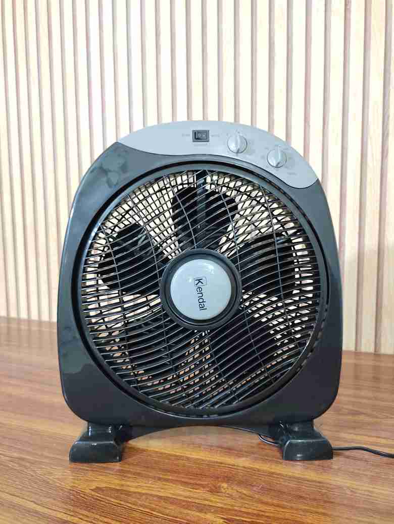 Lot Imported Soundless Electric Table Fan