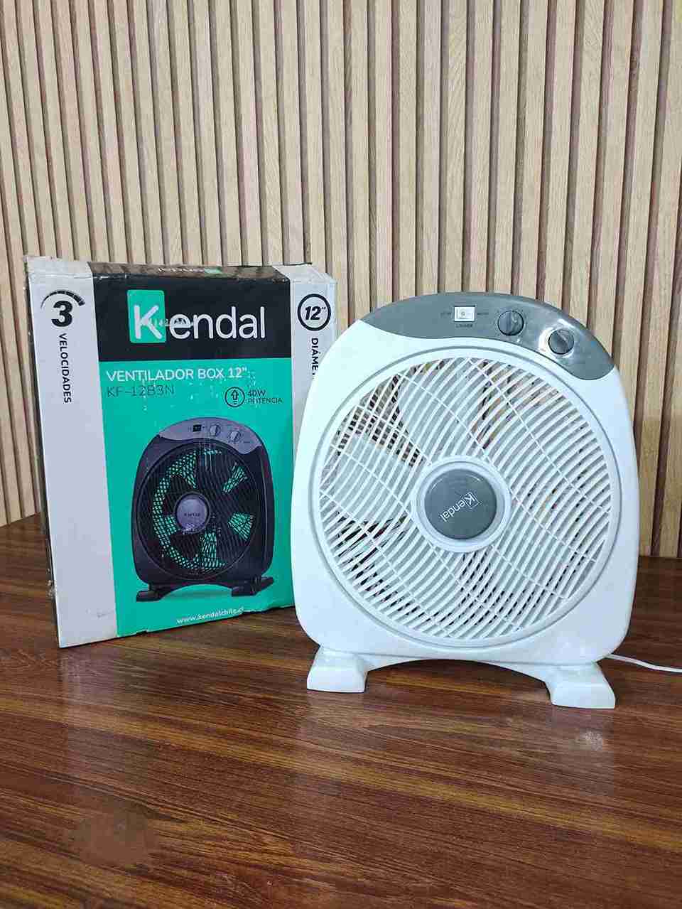 Lot Imported Soundless Electric Table Fan