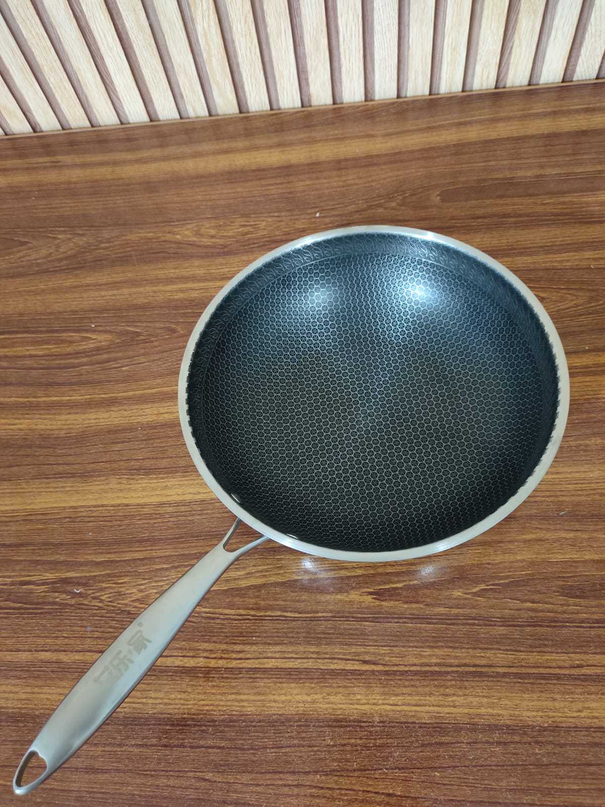 Laser Coated Honeycomb Frypan 32cm