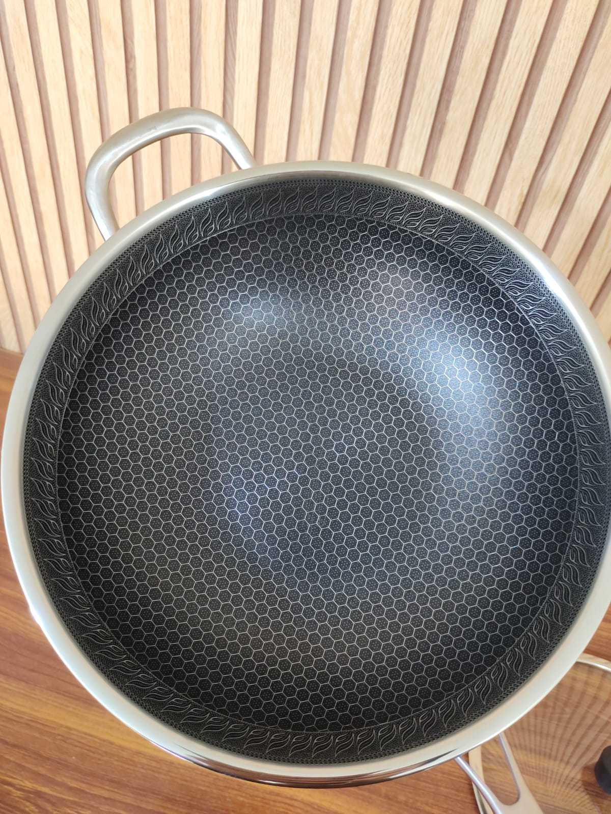 Laser Coated Honeycomb Stainless Steel Frypan