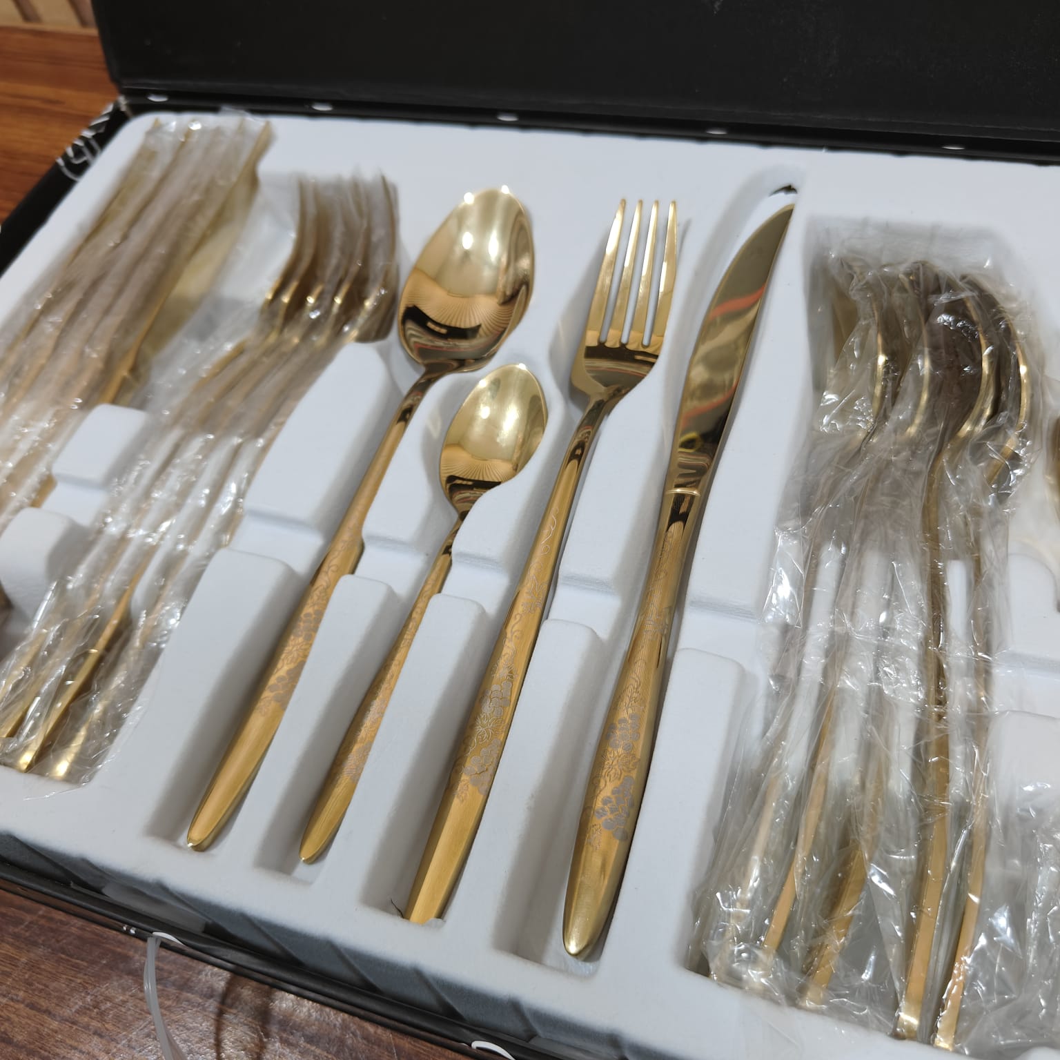 24 pcs AYD High Quality 6 Persons Cutlery Set